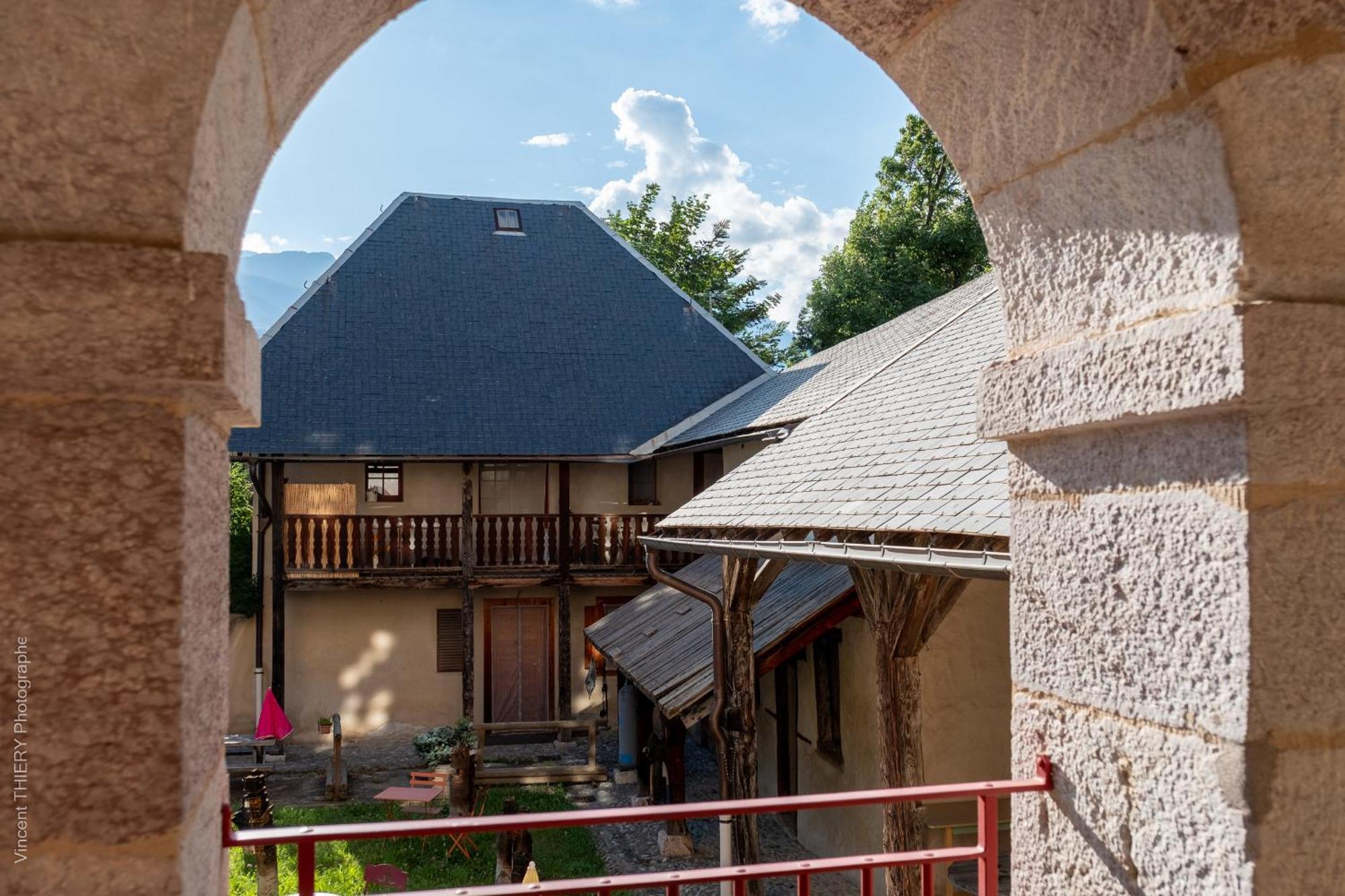 Aparthotel Le Pavillon Des Officiers Mont-Dauphin Zewnętrze zdjęcie